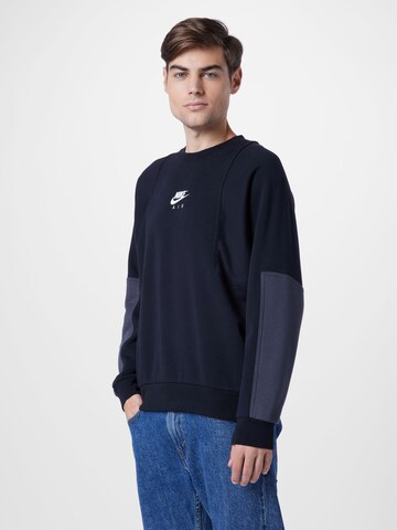 Nike Sportswear Sweatshirt in Schwarz: predná strana