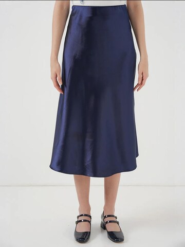 Bigdart - Saia em azul: frente