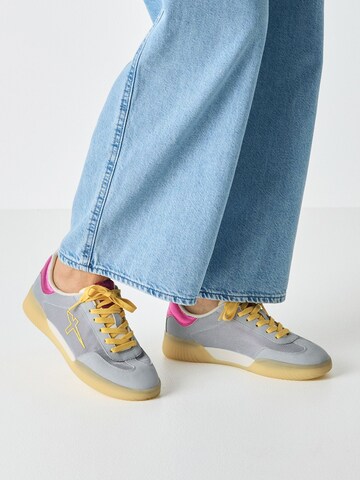 Tamaris Sneakers laag in Blauw