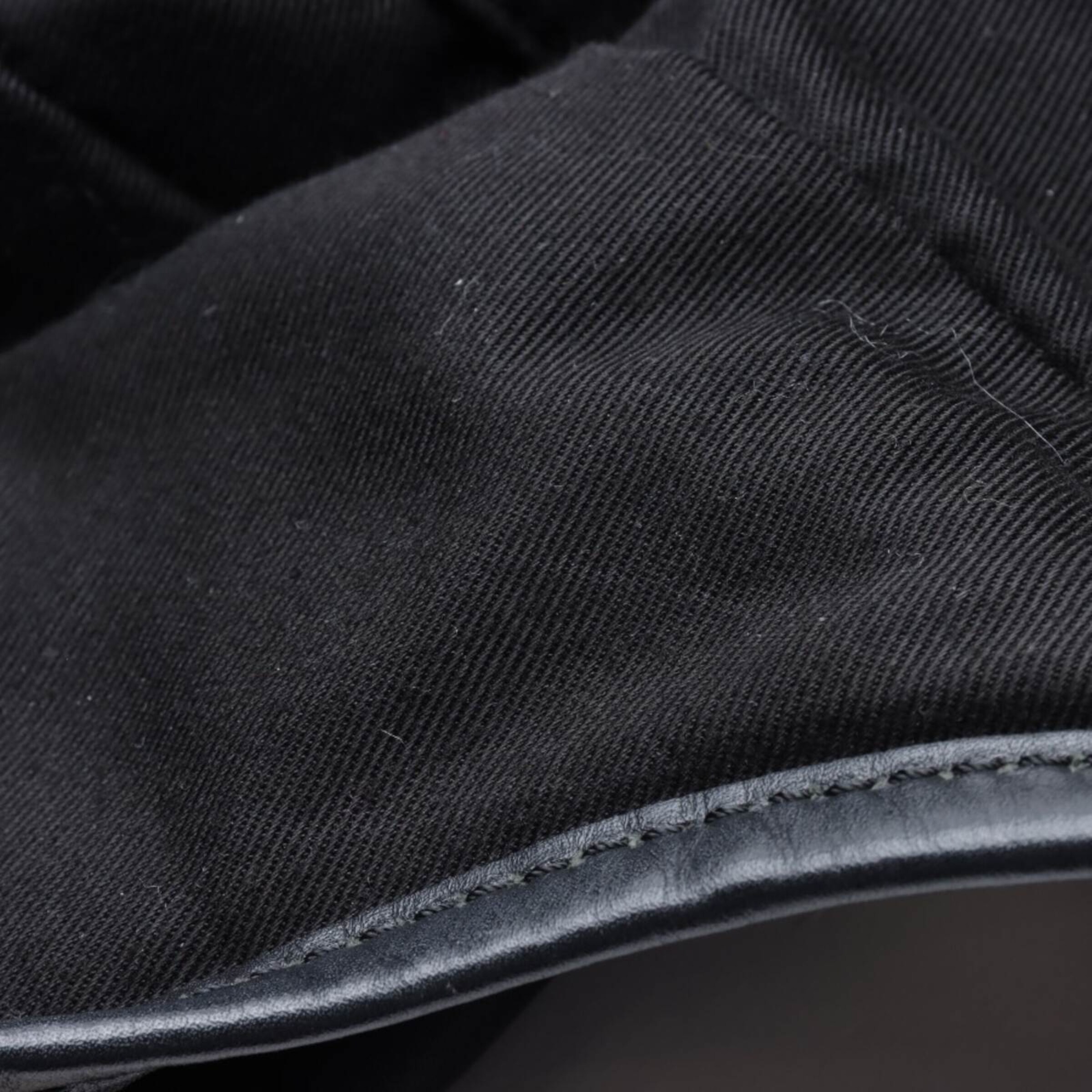 Givenchy Bag in One size in Black