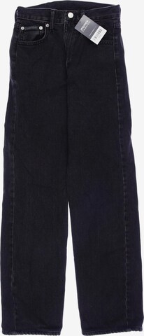 Calvin Klein Jeans in 25 in Black: front