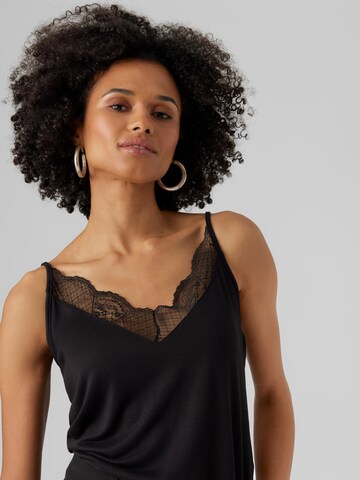 VERO MODA - Blusa 'SELLA' em preto