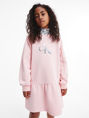 Robe Calvin Klein Jeans en rose : devant