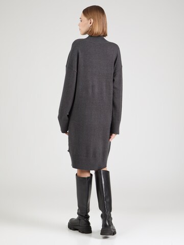 Robes en maille QS en gris