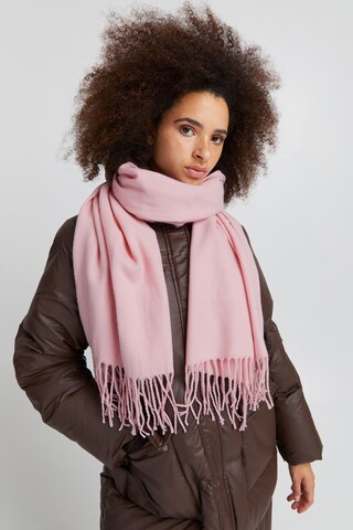 ICHI Scarf 'IAIVALU SC' in Pink: front