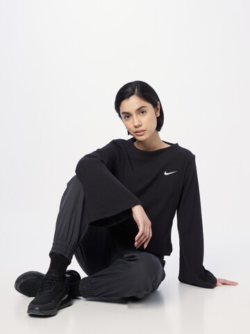 Maglietta di Nike Sportswear in nero