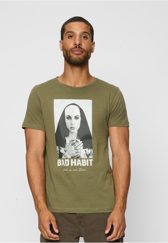 MT Men T-Shirt in Grün: Vorderseite