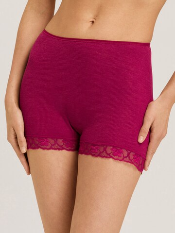 Hanro Broekje ' Woolen Lace ' in Rood: voorkant