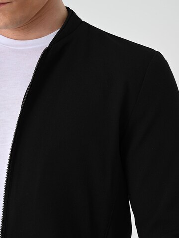 Antioch Strickjacke in Schwarz