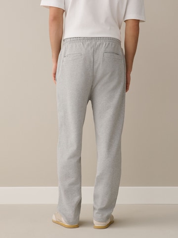 Effilé Pantalon Next en gris