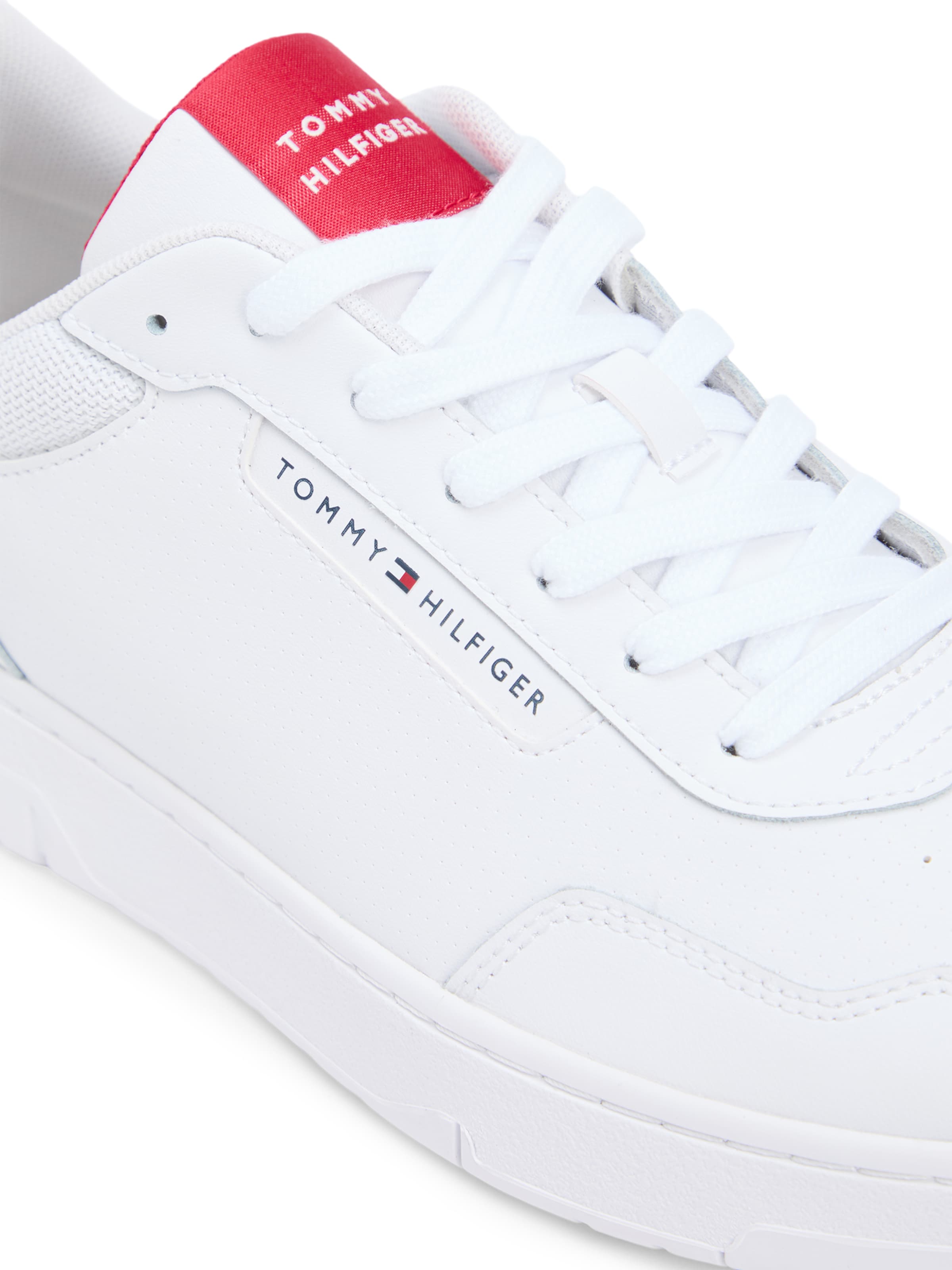 TOMMY HILFIGER Sneakers laag 'Basket Core Lite' in Wit