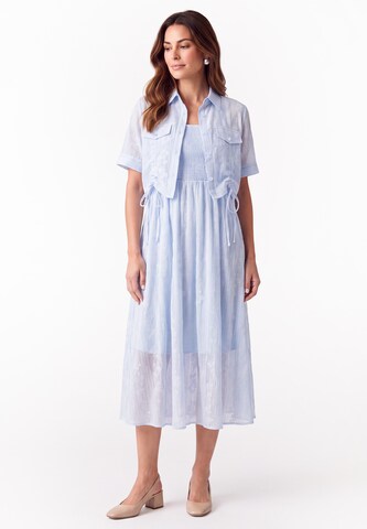 Usha - Vestido en azul: frente