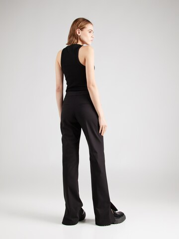 Regular Pantalon à plis 'Haralie' HUGO en noir