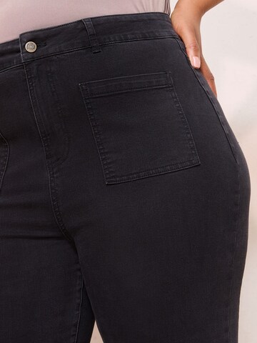 Friends Like These Flared Jeans in Black