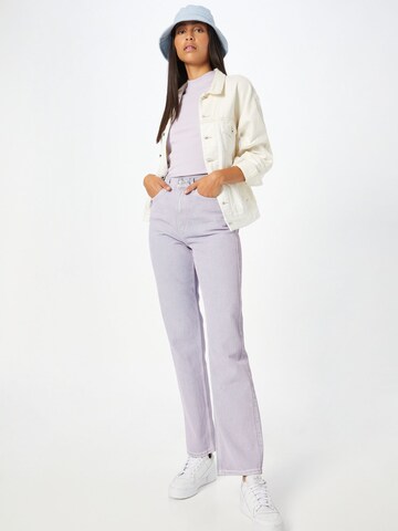 WEEKDAY Loose fit Jeans 'Rowe Extra High Straight' in Purple