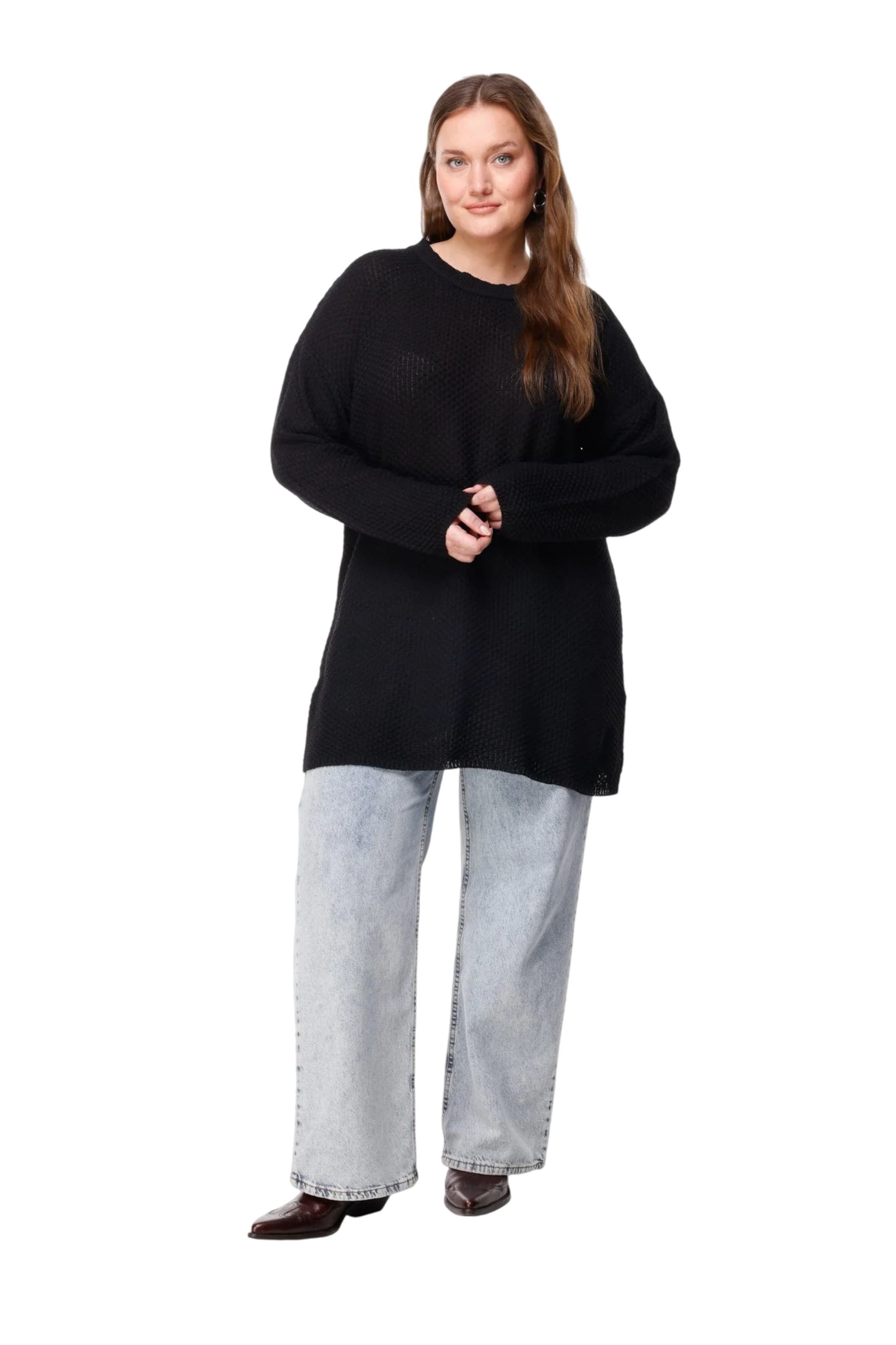 Shape Of You Pullover in Schwarz