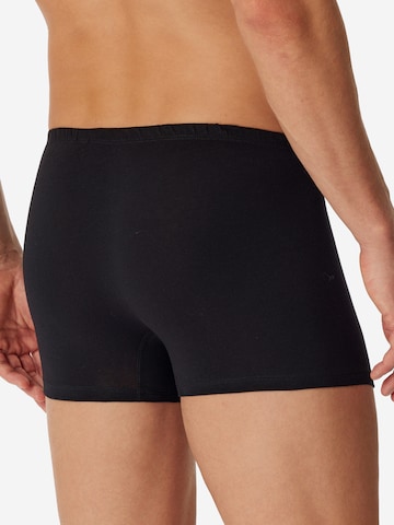 SCHIESSER Boxershorts 'Cotton Essentials' in Schwarz