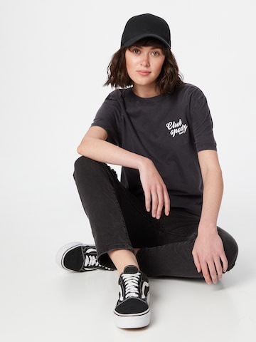 Gina Tricot T-Shirt in Schwarz