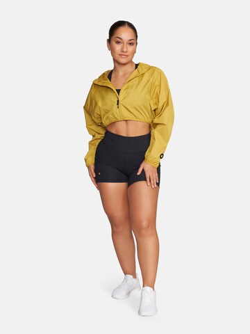 GOLD´S GYM APPAREL Overgangsjakke 'DANA' i grøn