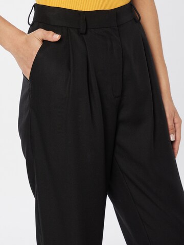 ARMEDANGELS Regular Pleat-Front Pants 'Areta' in Black