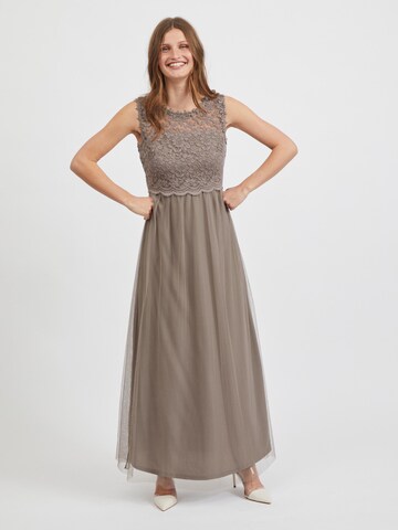 VILA - Vestido de noche 'Lynnea' en gris: frente