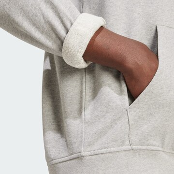 Sweat-shirt 'Trefoil Essentials' ADIDAS ORIGINALS en gris