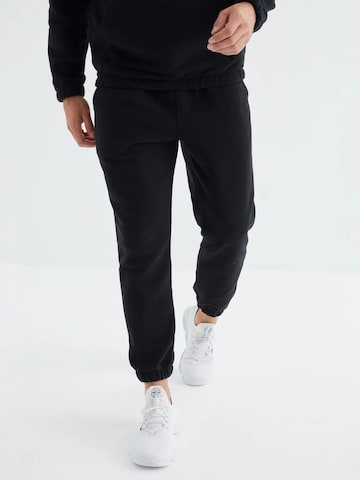 Tommy Life Sweat suit in Black