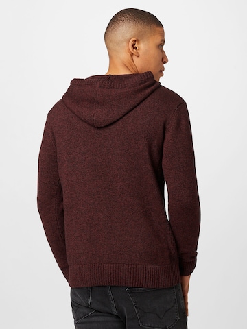 Pull-over 'Alan' ABOUT YOU en rouge