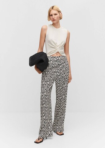 Wide Leg Pantalon 'Poems' MANGO en noir