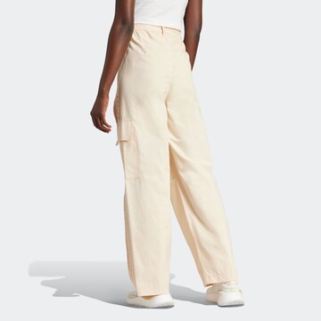 Largi Pantaloni cu buzunare 'Premium Essentials' de la ADIDAS ORIGINALS pe bej