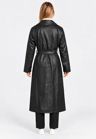 Elara Between-seasons coat in Black