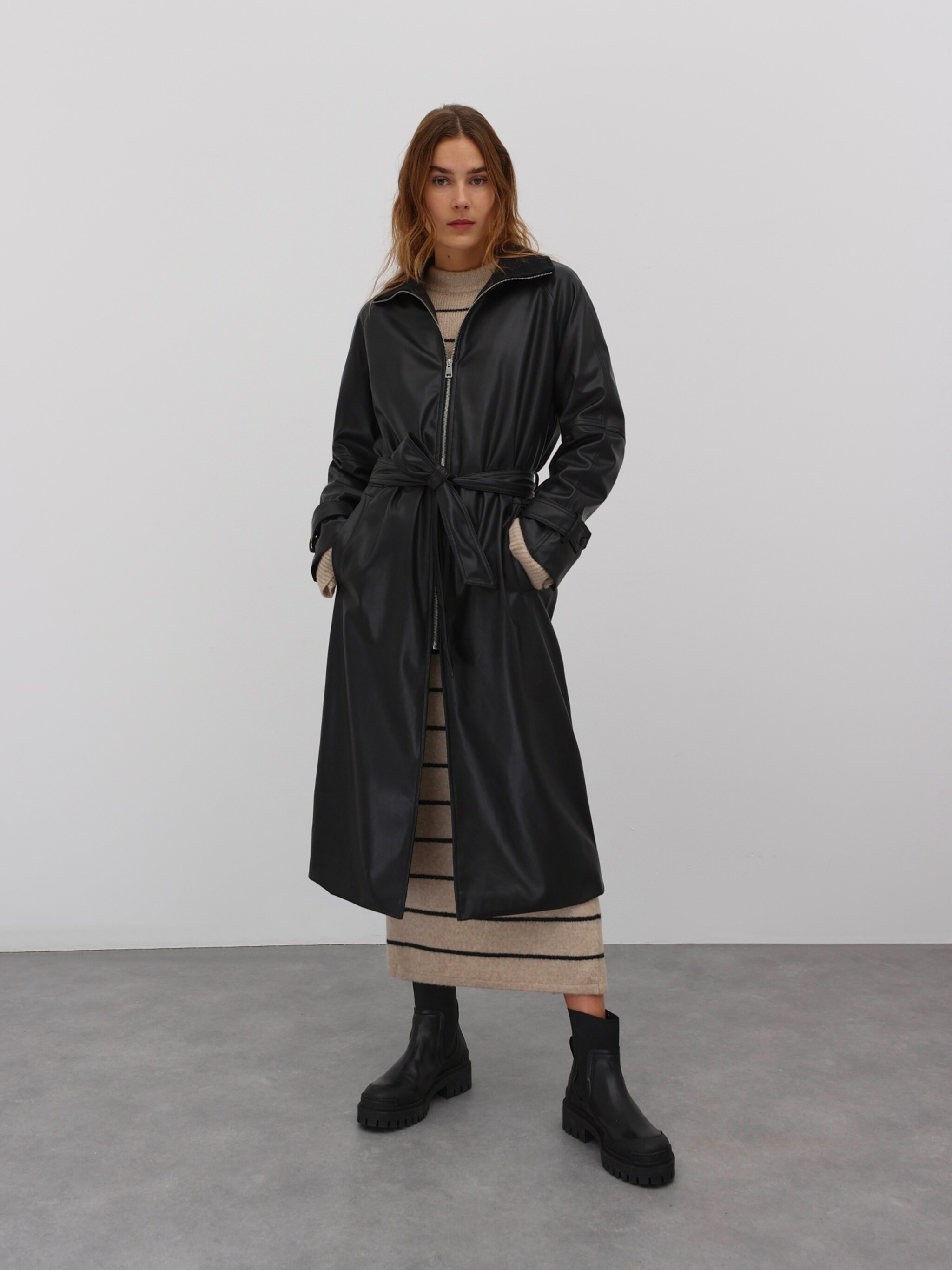 EDITED Produits Manteau mi-saison 'Pablo' noir