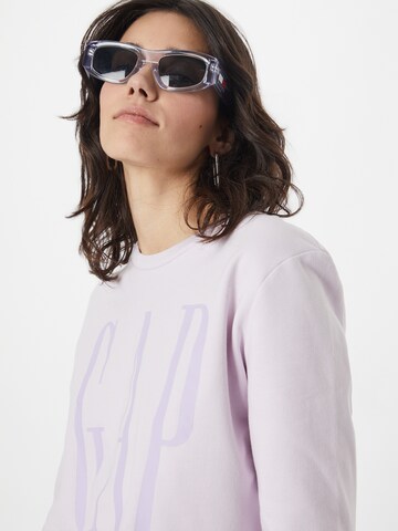 GAP Sweatshirt i lilla