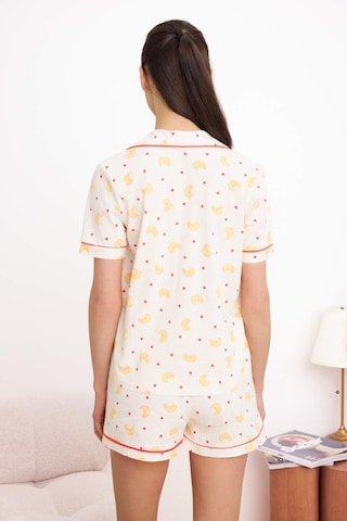 Trendyol - Pijama de pantalón corto en beige