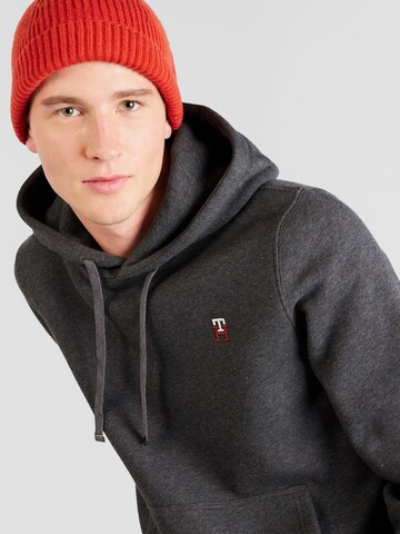 TOMMY HILFIGER - Sudadera en gris