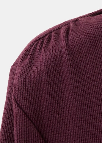 Tricou 'LILOBAR' de la MANGO pe roșu