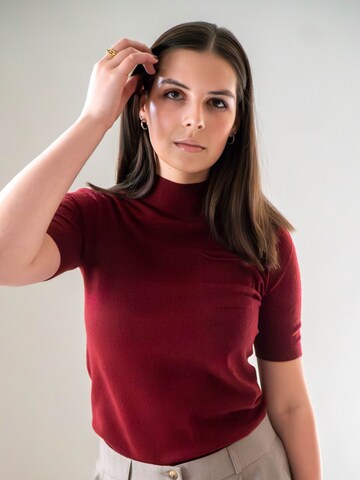 WEARABLE STORIES Sweater 'Lone' in Red