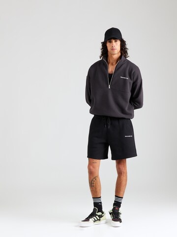 Abercrombie & Fitch Regular Shorts in Schwarz