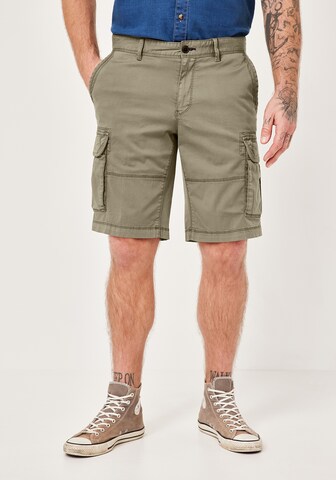 REDPOINT Regular Cargo Pants in Green: front