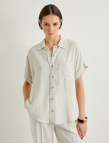Koton Blouse in Beige: voorkant