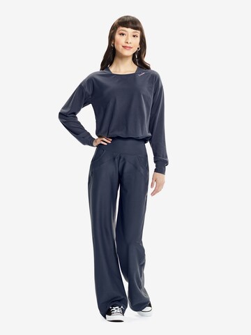 Winshape Jumpsuit ' JS101LSC ' in Grijs: voorkant