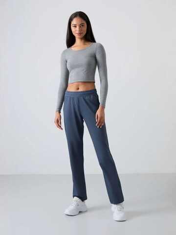 Tommy Life Regular Workout Pants in Blue
