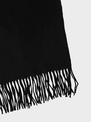 PIECES Scarf in Black