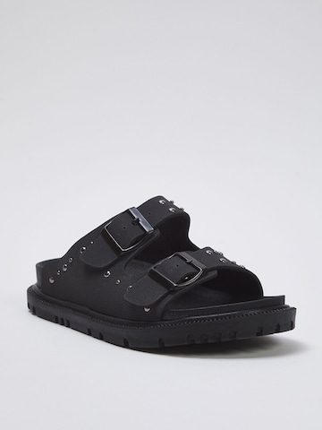 Mule Trendyol en noir : devant