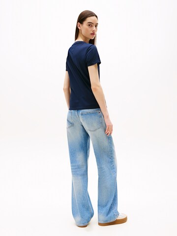 Tommy Jeans T-shirt 'ESSENTIAL' i blå