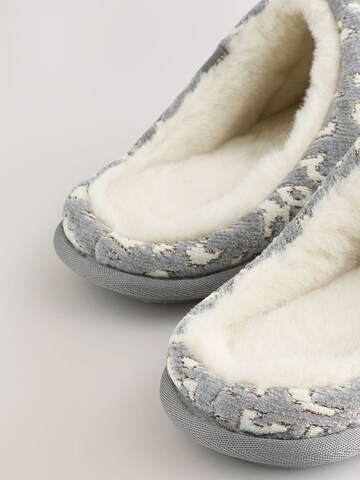 Pantoufle Next en gris