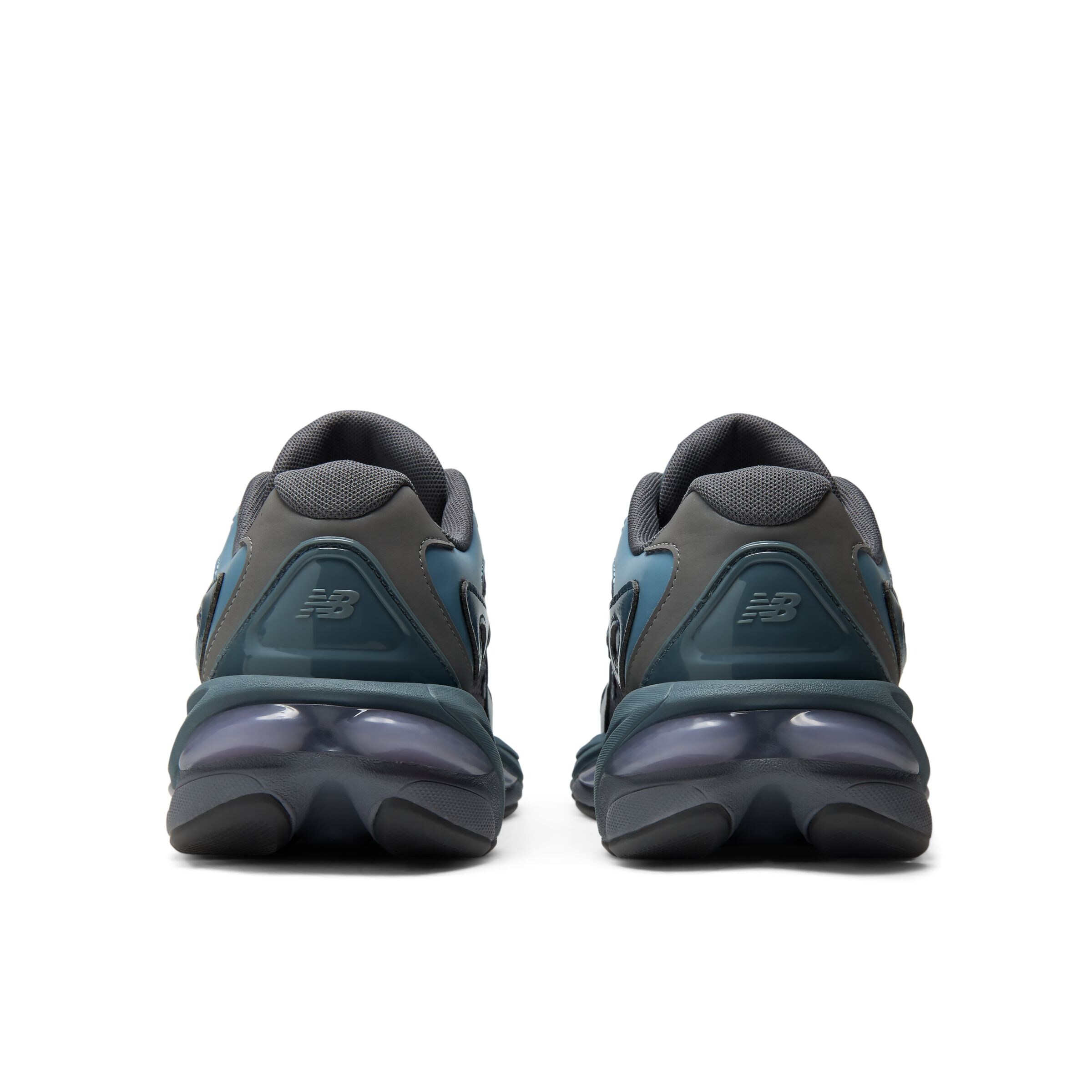 new balance Sneaker '983'. in Blau