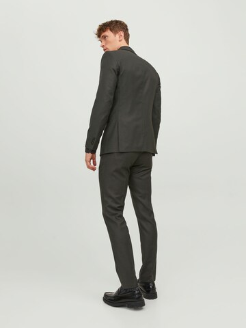 Coupe slim Pantalon à plis JACK & JONES en noir