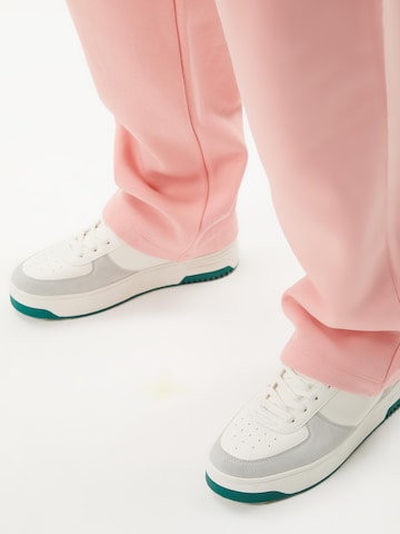 Ossy Homer Loosefit Sporthose 'Heavy Cotton 450 GSM N1Y013' in Pink