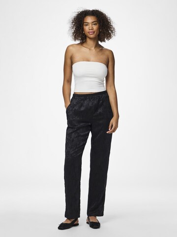 Regular Pantalon 'NETHE' PIECES en noir